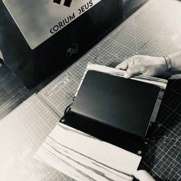 Quienes somos Corium Deus